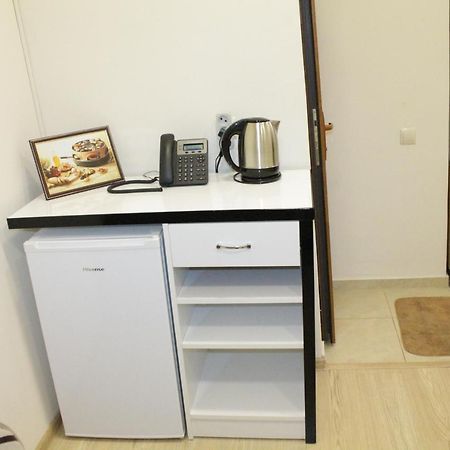 יירבאן Tempus Hotel-Hostel מראה חיצוני תמונה