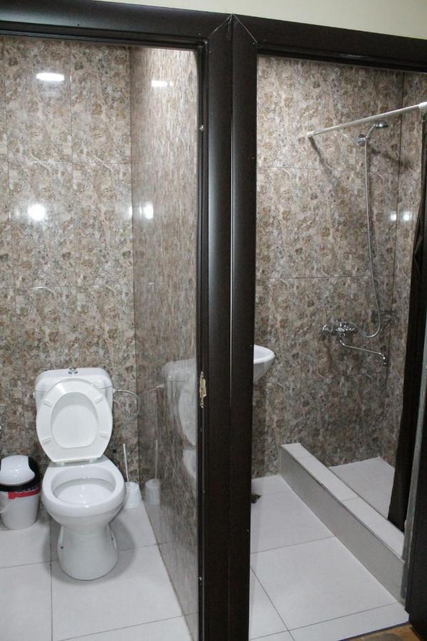 יירבאן Tempus Hotel-Hostel מראה חיצוני תמונה