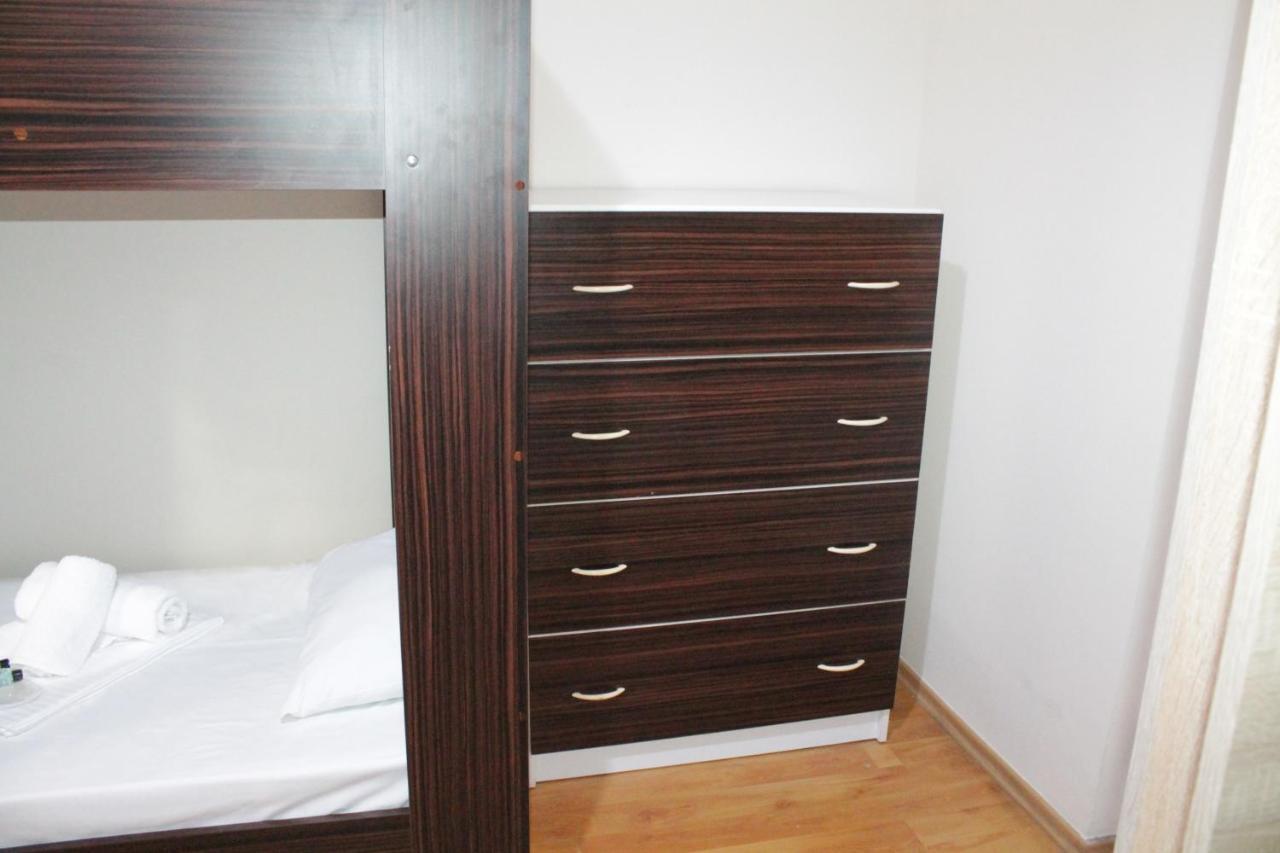 יירבאן Tempus Hotel-Hostel מראה חיצוני תמונה
