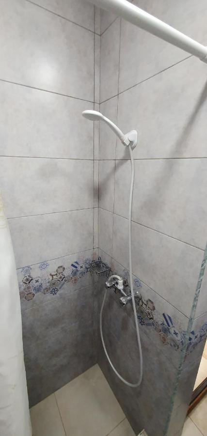 יירבאן Tempus Hotel-Hostel מראה חיצוני תמונה